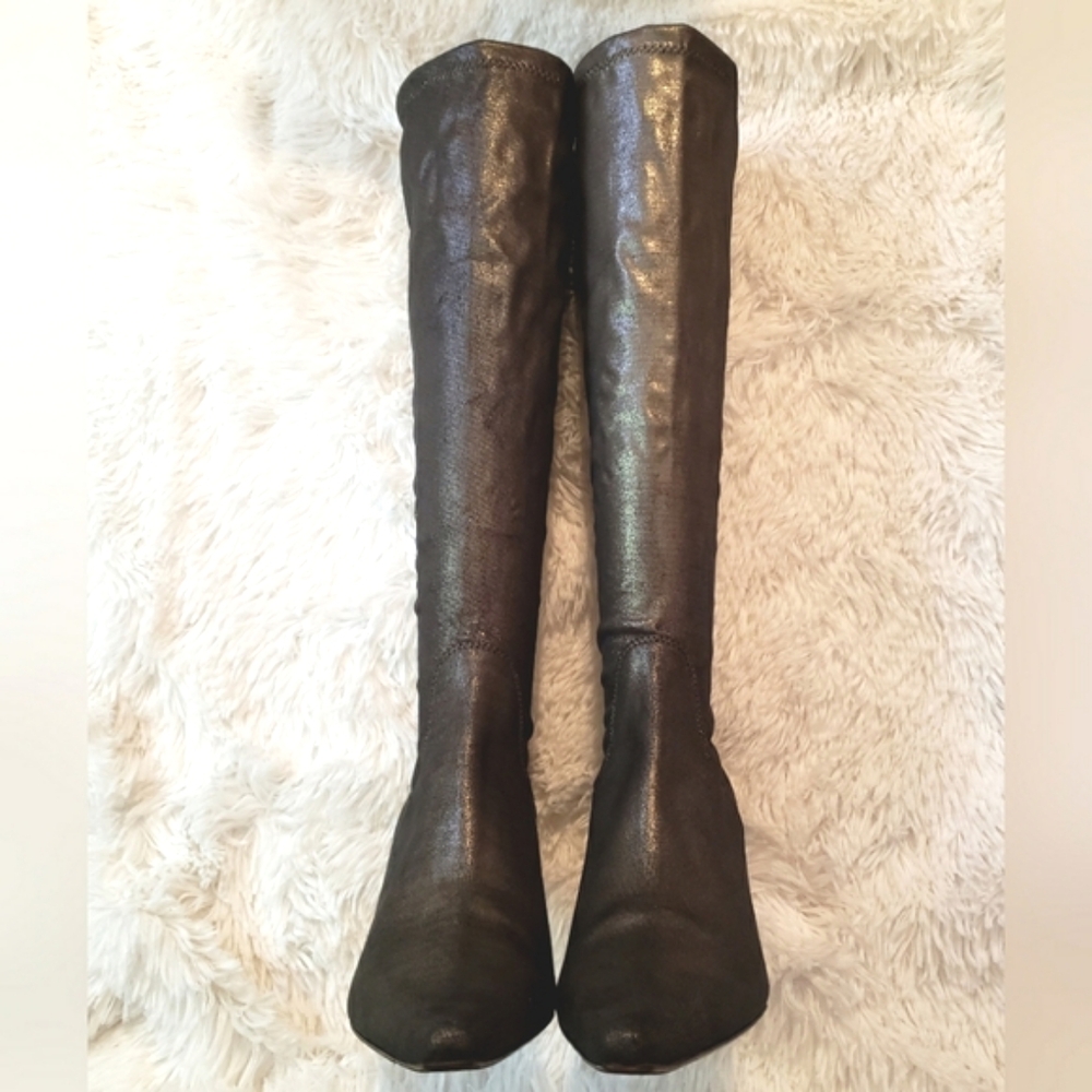 Donald J.Pliner Silver Metallic Crepe Elastic Pointed Toe Knee High Boot 8.5M - Picture 2 of 14